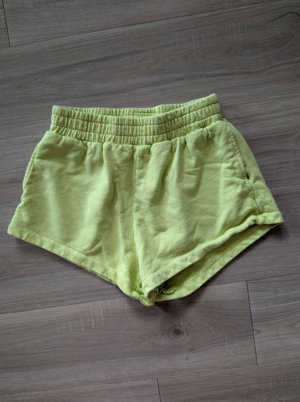 Daily Drills shorts size XS/SM lime green - Picture 2 of 5